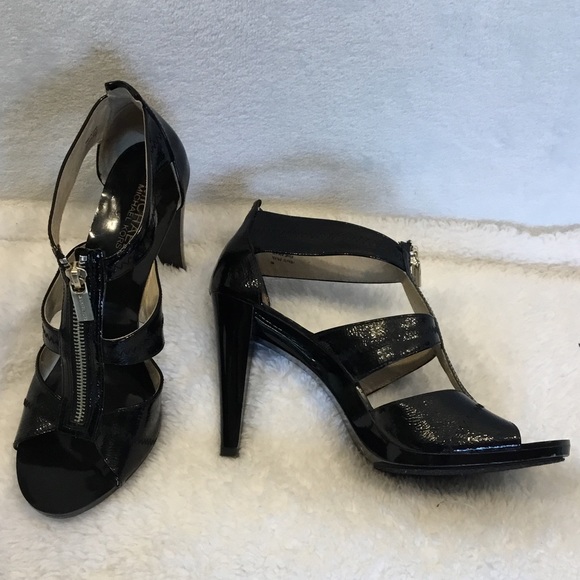 Michael Kors black zippered heels - Picture 3 of 4